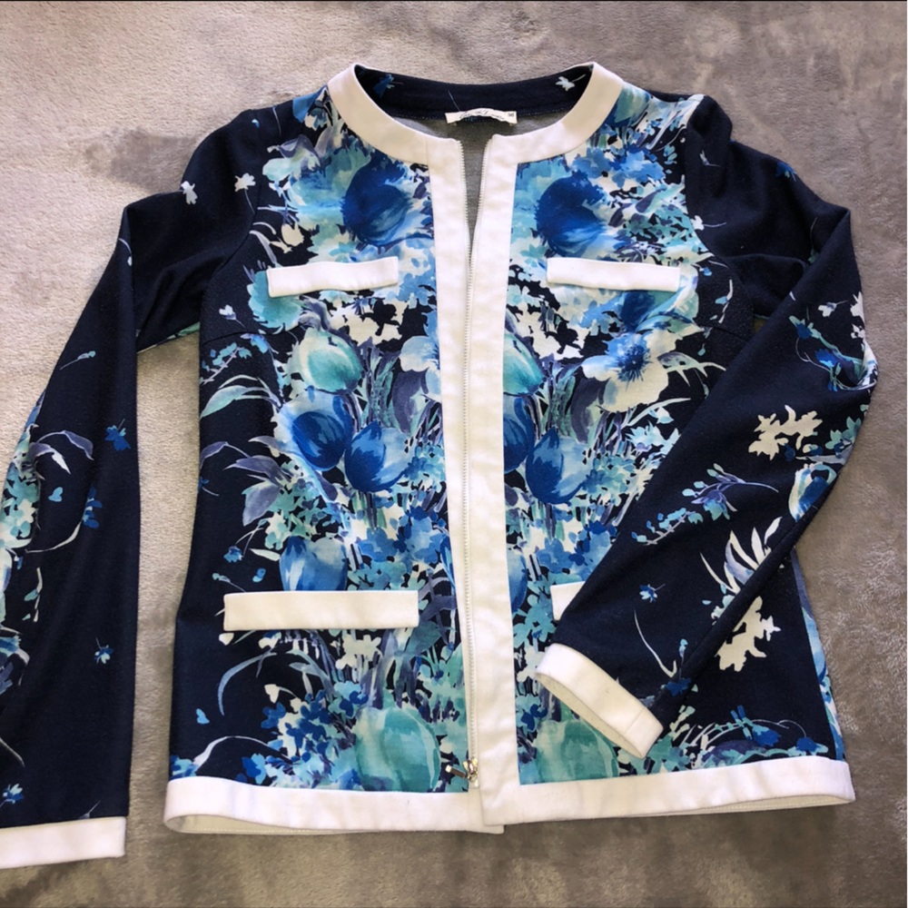 Iren klairie Classic floral jacket/ zip long sleeve/ top